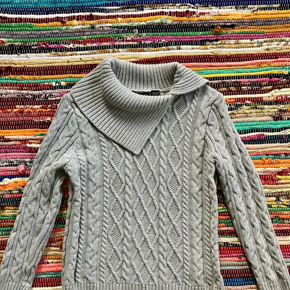 JEANNE PIERRE ~ Light Gray Cable Knit Turtleneck Cowl Sweater